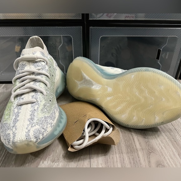 Yeezy Boost 380 Alien Blue NO BOX NEW - Picture 3 of 4